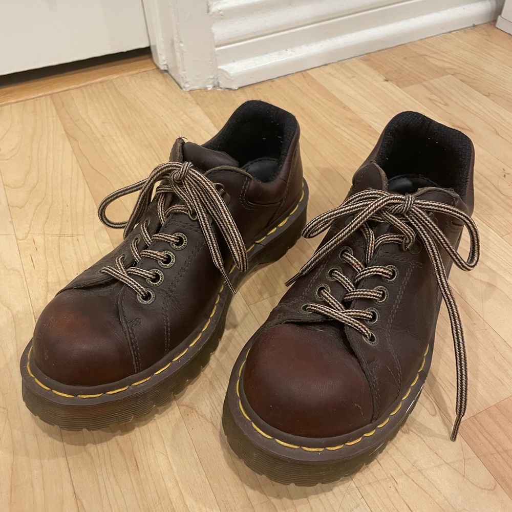 Brown Doc Martens Oxford 8312